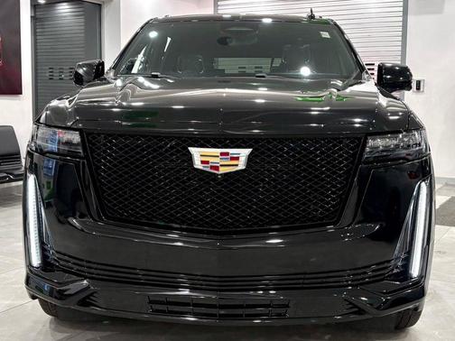 2023 Cadillac Escalade ESV Sport
