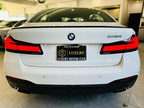 2023 BMW 530 i