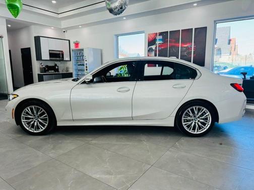 2024 BMW 330 xDrive