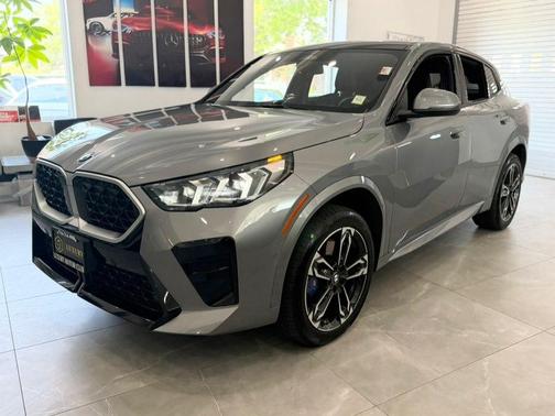 Skyscraper Grey Metallic 2026 BMW X2 xDrive28i