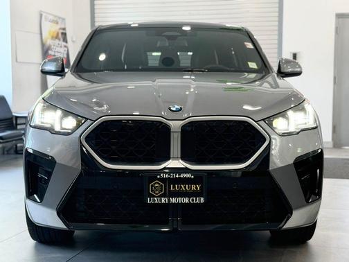 Skyscraper Grey Metallic 2026 BMW X2 xDrive28i
