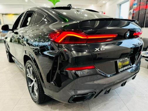 2022 BMW X6 xDrive40i