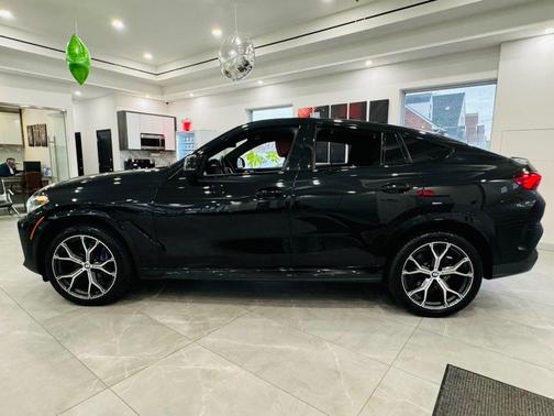 2022 BMW X6 xDrive40i