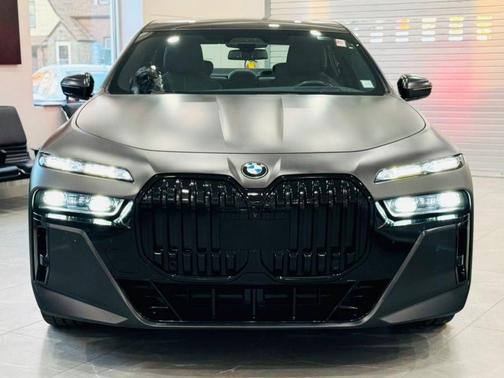 2023 BMW 760 i xDrive