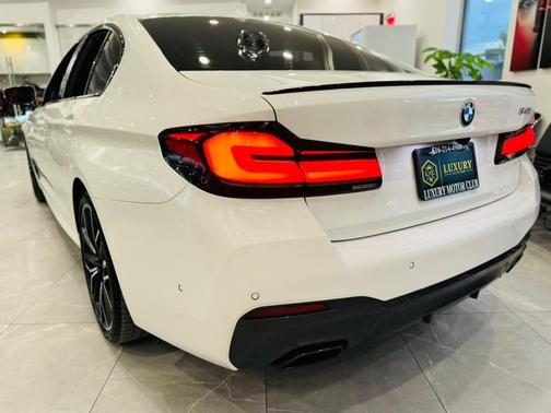 2023 BMW 540 i
