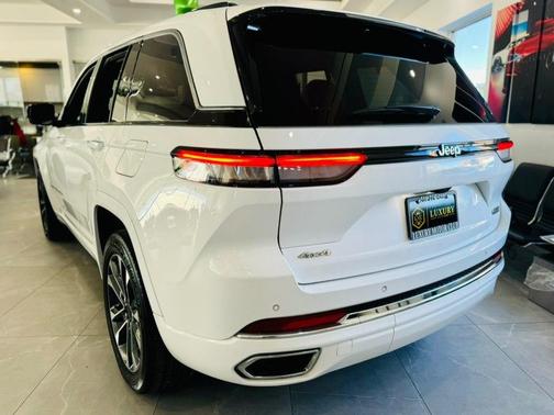 2023 Jeep Grand Cherokee Overland