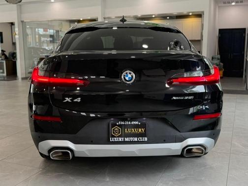Black Sapphire Metallic 2023 BMW X4 xDrive30i