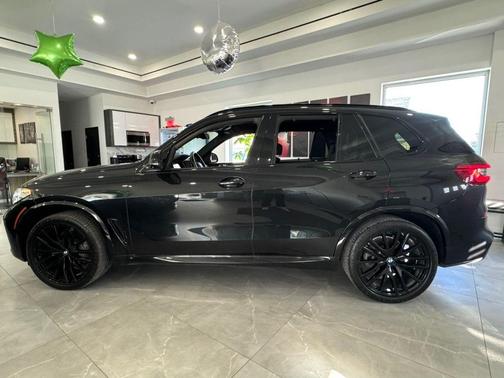 Black Sapphire Metallic 2020 BMW X5 xDrive40i