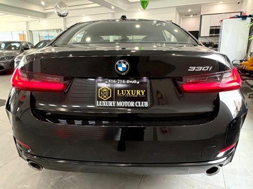 2025 BMW 330 330i Sedan