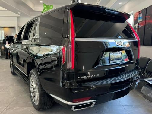 2024 Cadillac Escalade Premium Luxury
