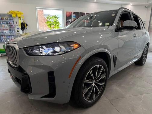 Brooklyn Grey Metallic 2026 BMW X5 xDrive40i