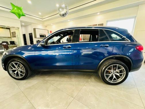 2021 Mercedes-Benz GLC 300 4MATIC