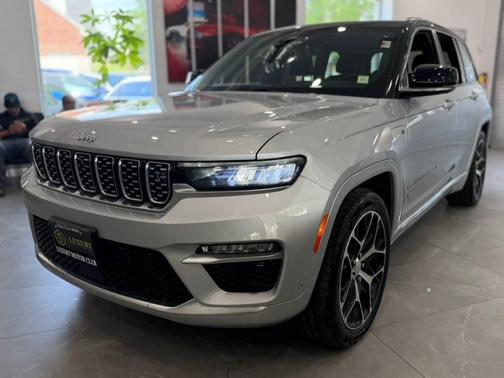 Silver Zynith 2023 Jeep Grand Cherokee 4xe Summit Reserve