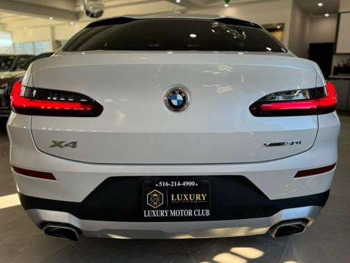 2024 BMW X4 xDrive30i
