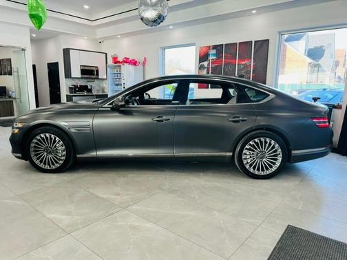 2024 Genesis Electrified G80 Advanced