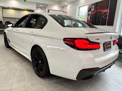 2023 BMW 540 i xDrive