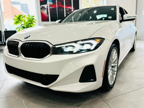 2024 BMW 330 330i Sedan