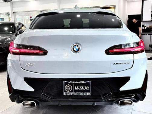 2022 BMW X4 xDrive30i