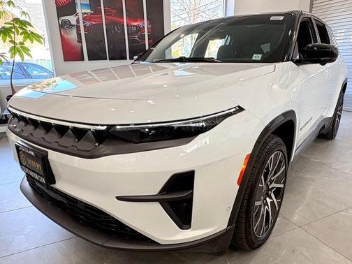 Bright White Clearcoat 2025 Jeep Wagoneer S Limited