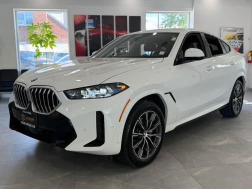 Alpine White 2026 BMW X6 xDrive40i