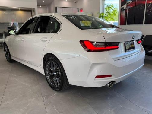 Mineral White Metallic 2025 BMW 330 330i Sedan