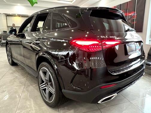2023 Mercedes-Benz GLC 300 4MATIC