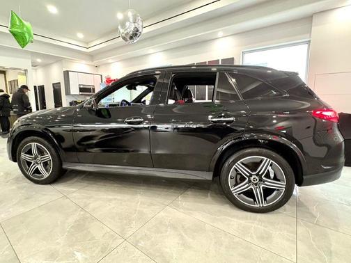 2023 Mercedes-Benz GLC 300 4MATIC