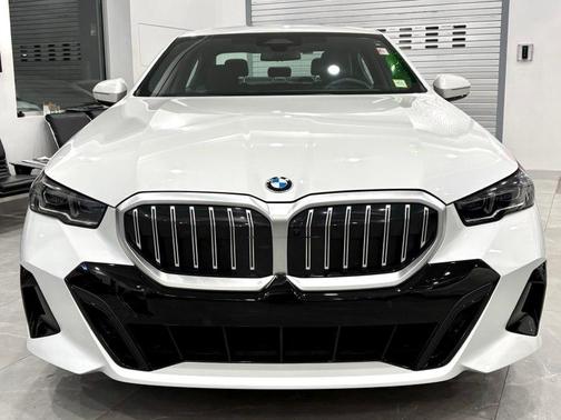 2026 BMW 530 xDrive