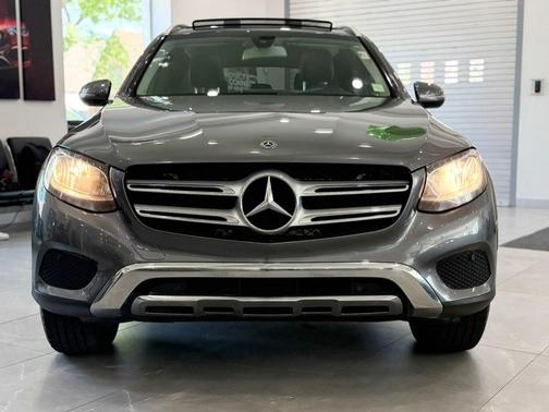 Selenite Grey Metallic 2018 Mercedes-Benz GLC 300 4MATIC