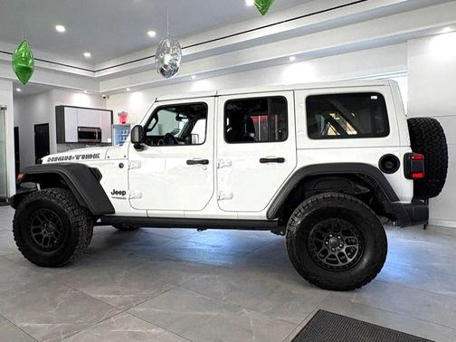 2022 Jeep Wrangler Unlimited High Tide 4x4