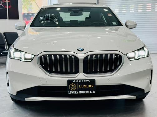 2025 BMW 530 xDrive