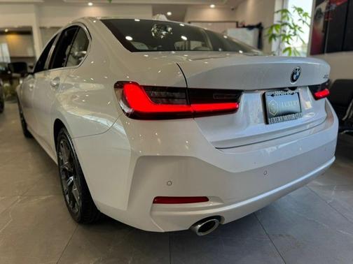 Mineral White Metallic 2025 BMW 330 330i Sedan