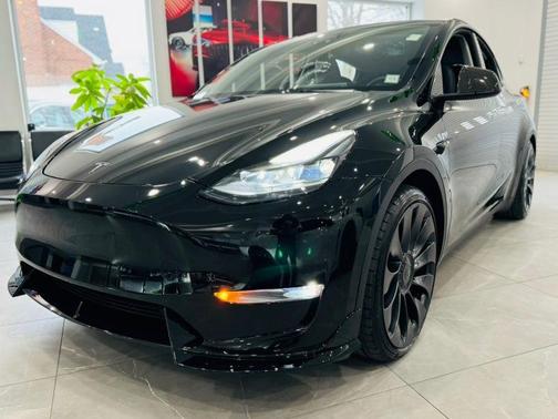 2024 Tesla Model Y Performance Dual Motor All-Wheel Drive