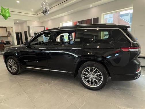 2022 Jeep Grand Cherokee L Summit