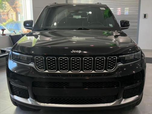 2022 Jeep Grand Cherokee L Summit
