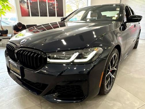 Carbon Black Metallic 2023 BMW 540 i xDrive