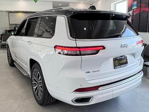 2022 Jeep Grand Cherokee L Summit Reserve