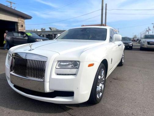 Photo 4 of 35 of 2011 Rolls-Royce Ghost Base