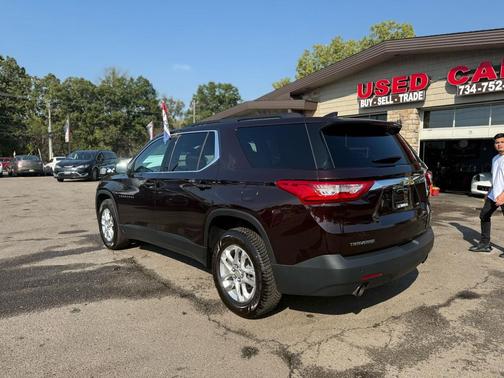 2020 Chevrolet Traverse LT Cloth
