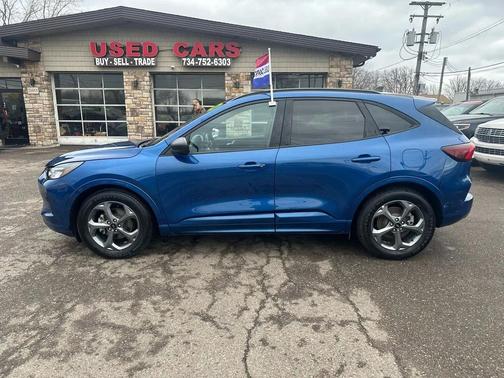 2023 Ford Escape ST-Line