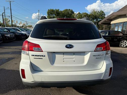 2012 Subaru Outback 2.5i Limited