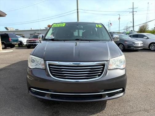 2015 Chrysler Town & Country Limited Platinum