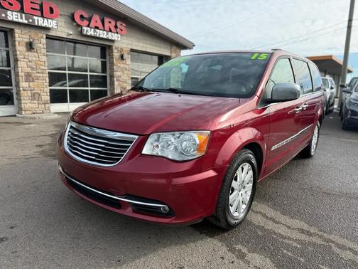 2015 Chrysler Town & Country Touring