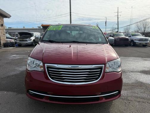 2015 Chrysler Town & Country Touring