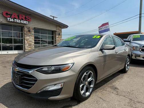 Mineral Gray Metallic 2023 Chevrolet Malibu FWD 1LT