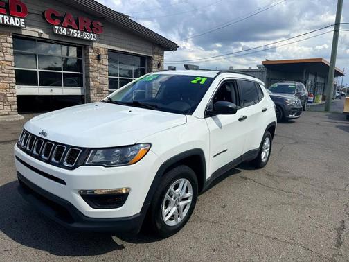 White Clearcoat 2021 Jeep Compass Sport