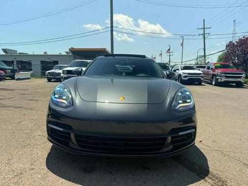 Gray 2018 Porsche Panamera 4