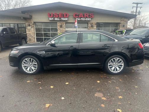 2018 Ford Taurus Limited