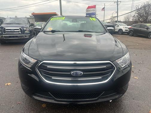 2018 Ford Taurus Limited