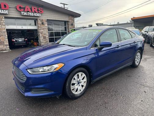 2013 Ford Fusion S